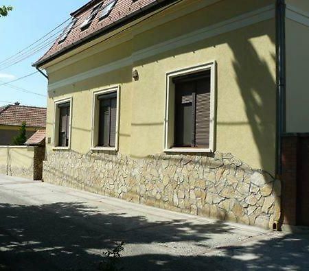 Mo-Ha Panzio Bed & Breakfast Torokszentmiklos Exterior foto