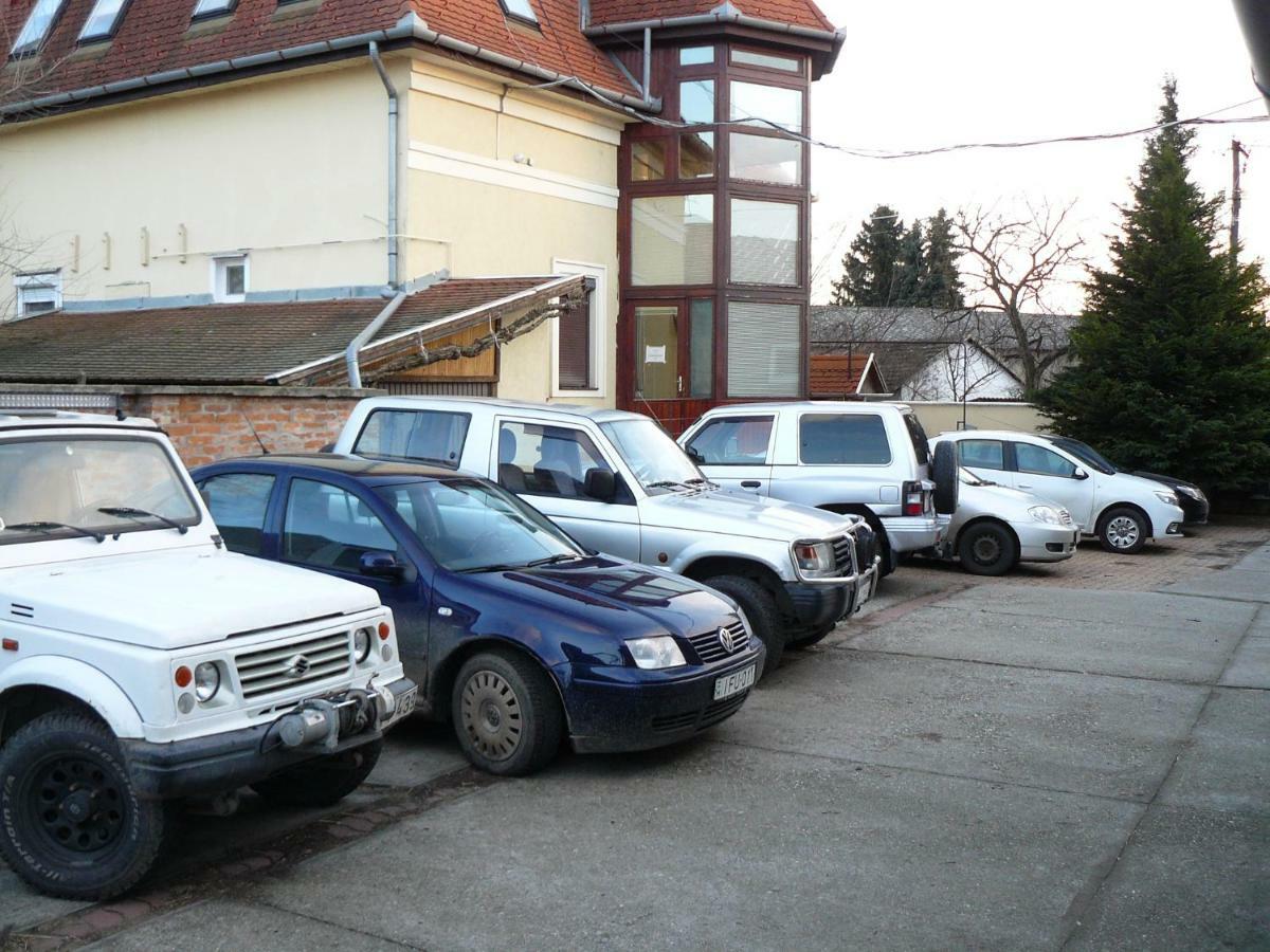 Mo-Ha Panzio Bed & Breakfast Torokszentmiklos Exterior foto